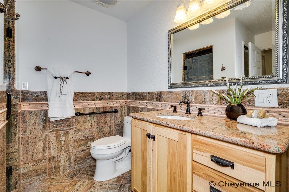 714 E OLE MAVERICK RD