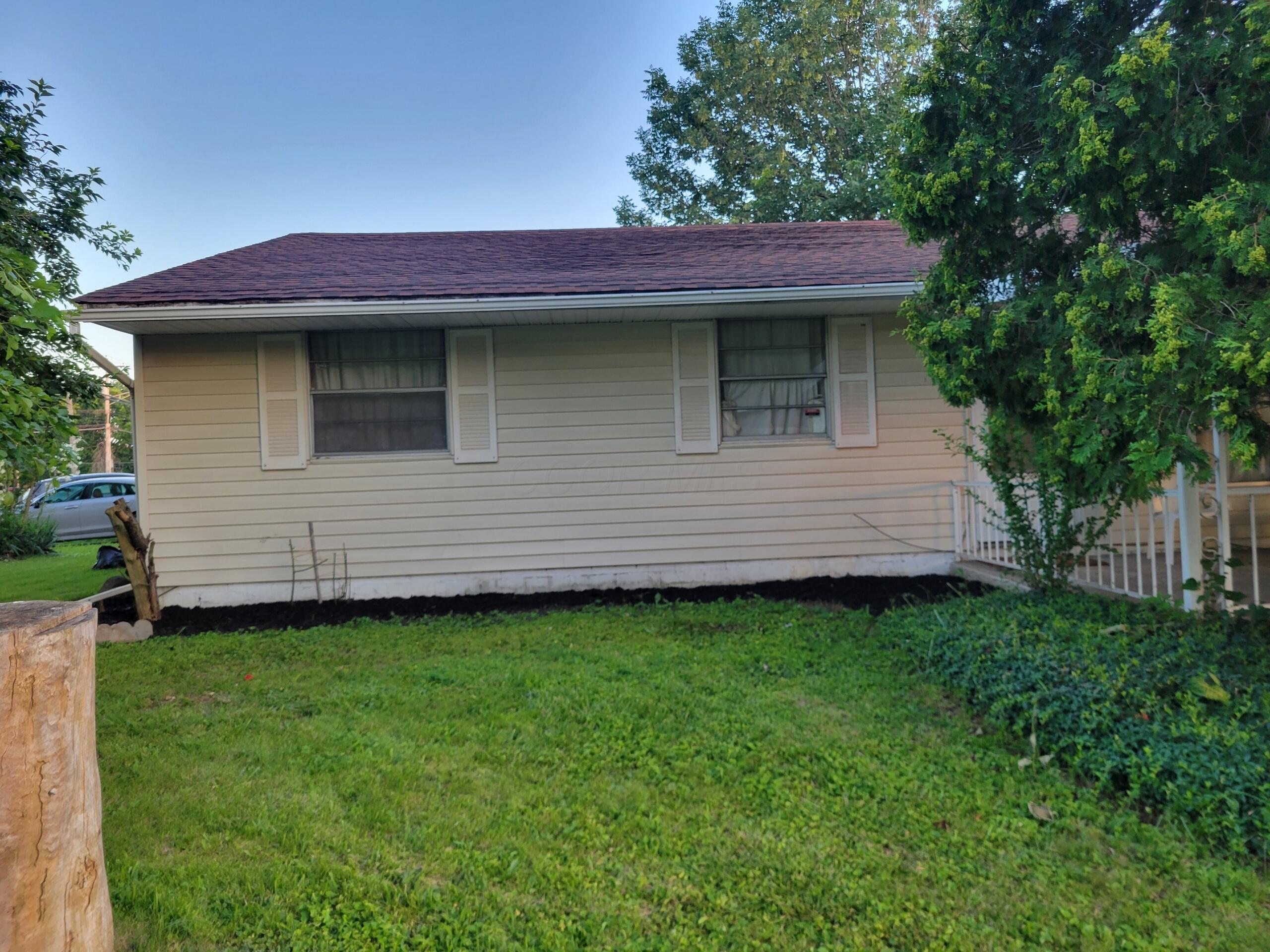 327 Ziegler Avenue