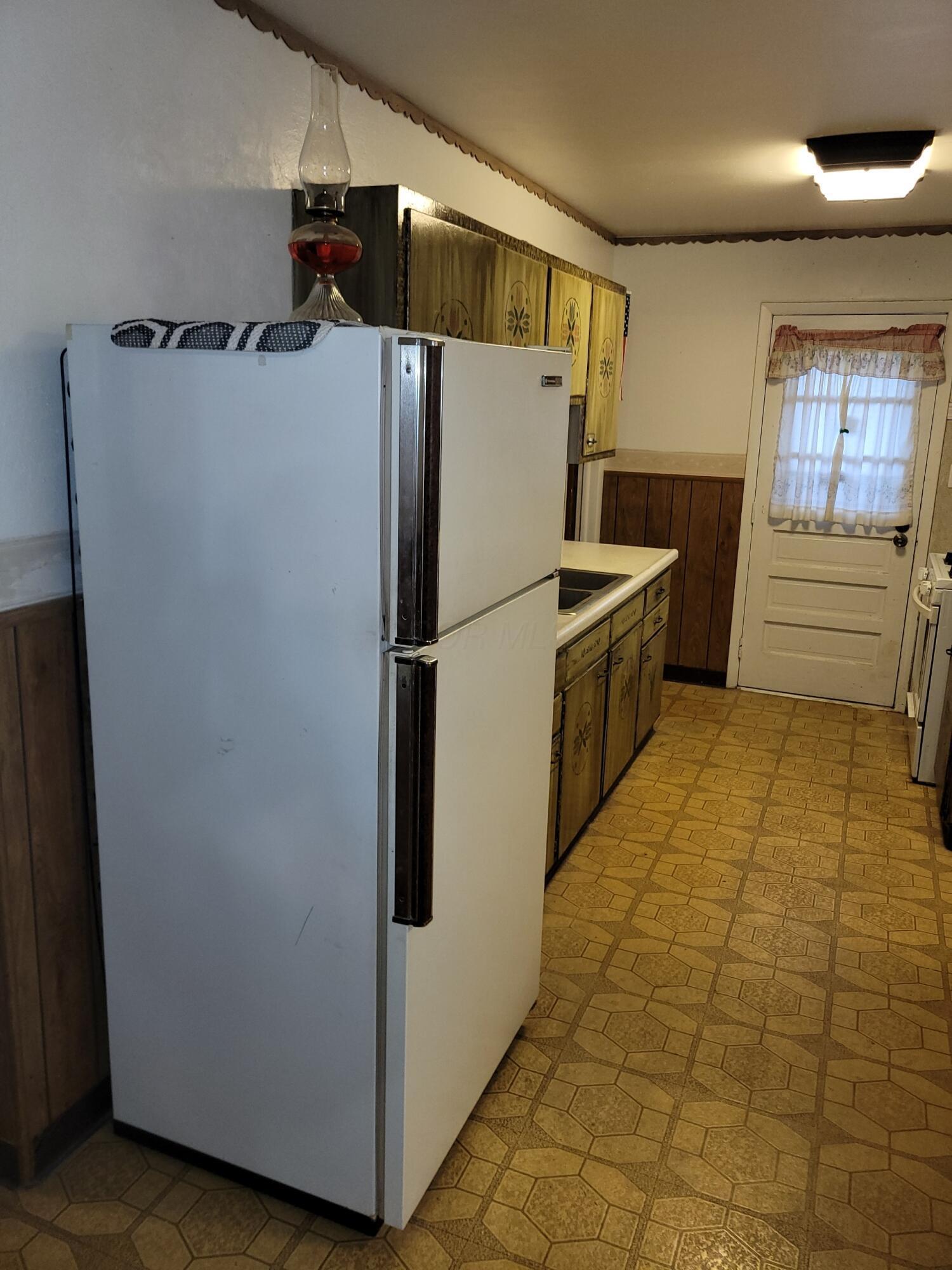327 Ziegler Avenue