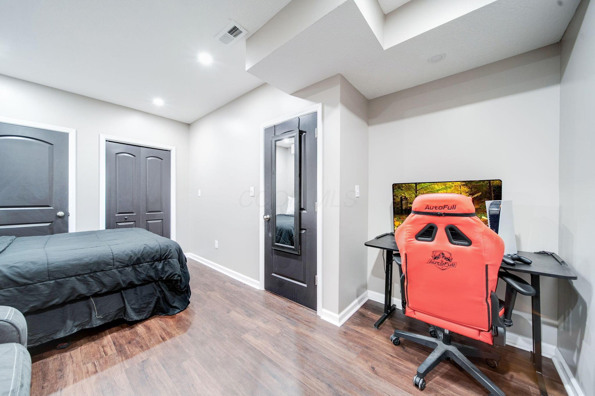 7181 Fenwick Street NW