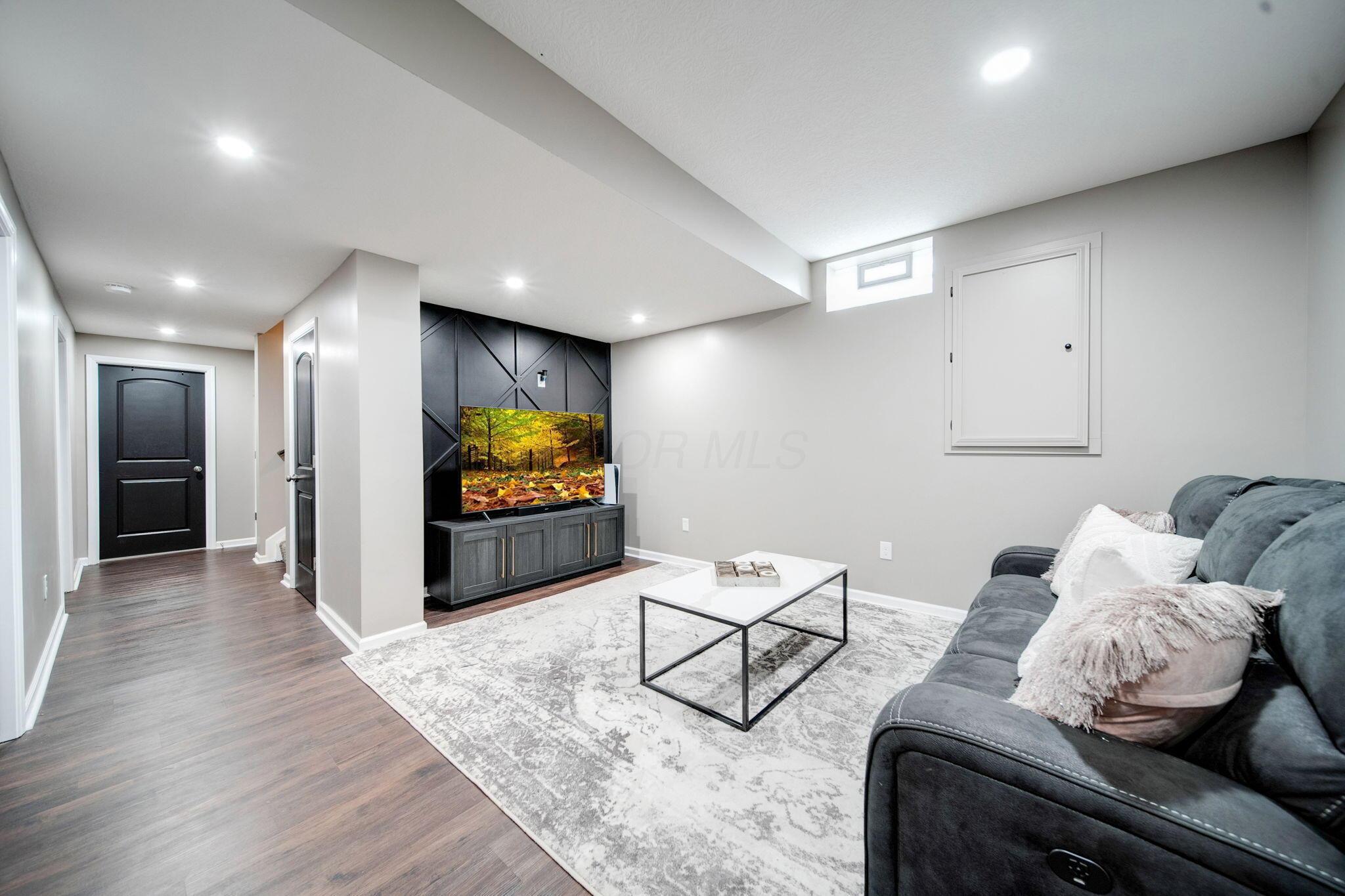 7181 Fenwick Street NW