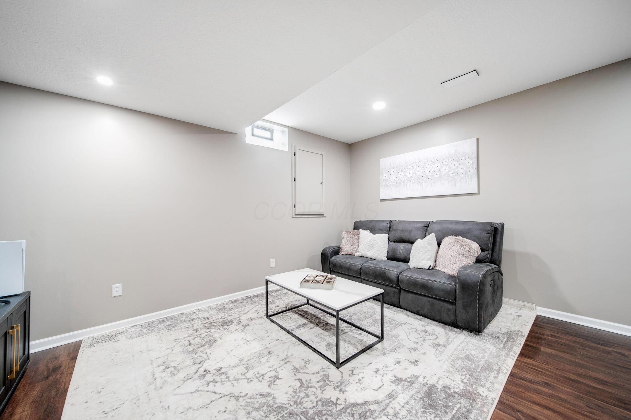 7181 Fenwick Street NW