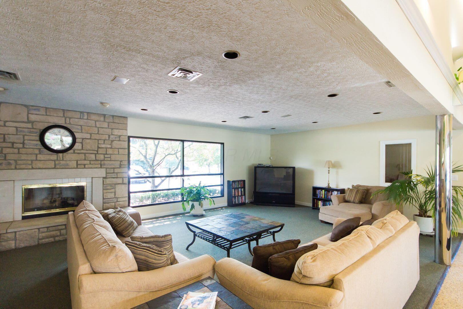 4083 Parkcove Drive, 23A