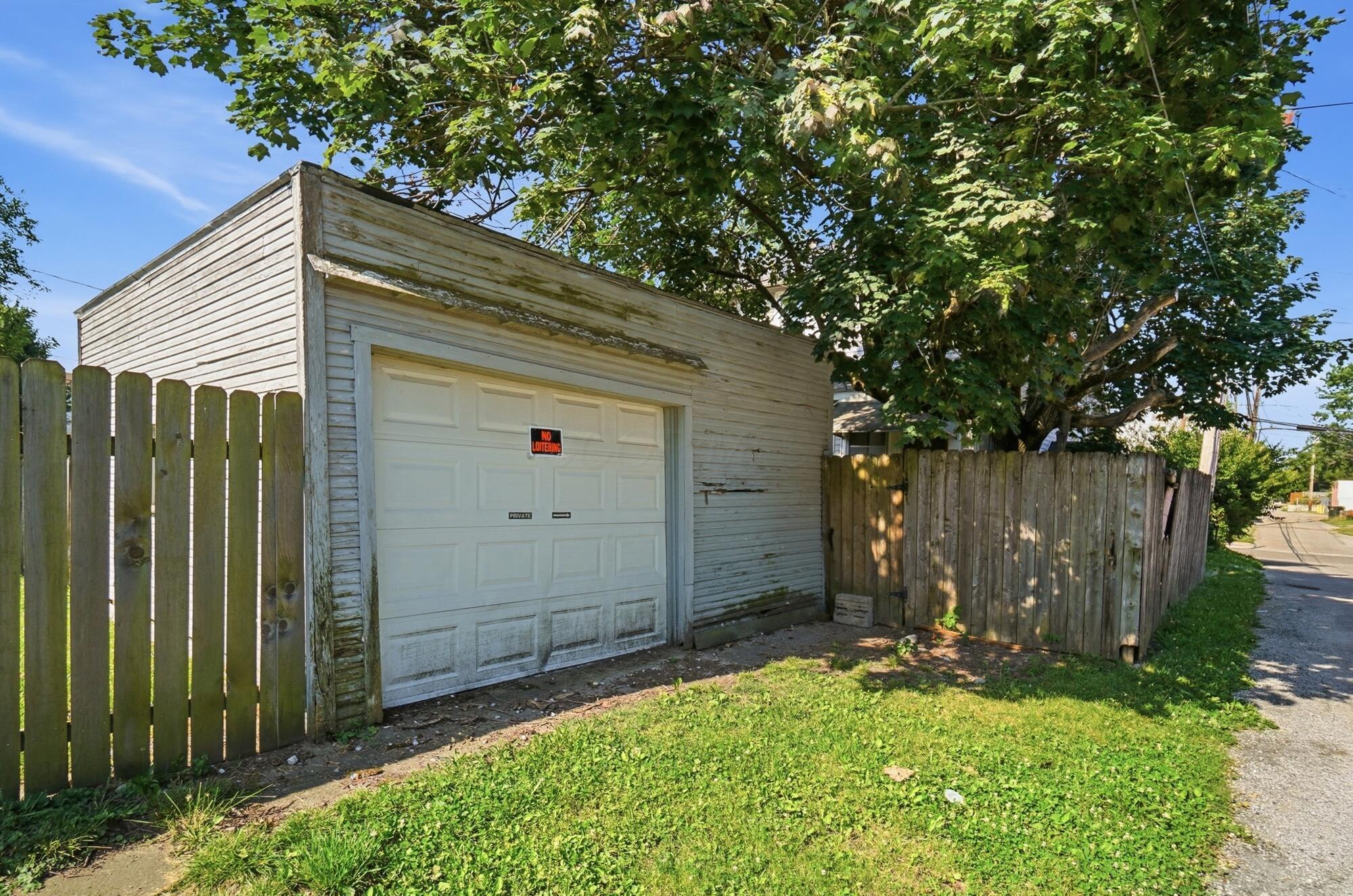 554 S Ogden Avenue