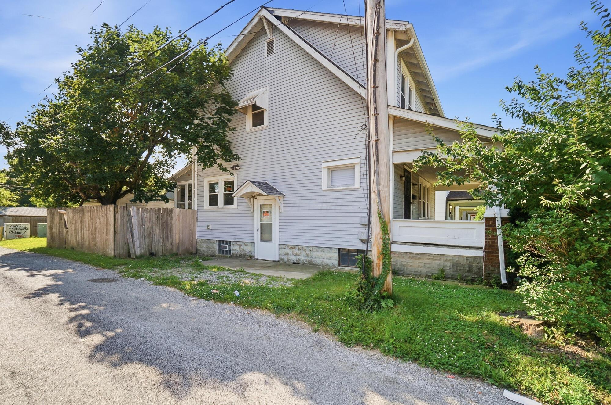 554 S Ogden Avenue