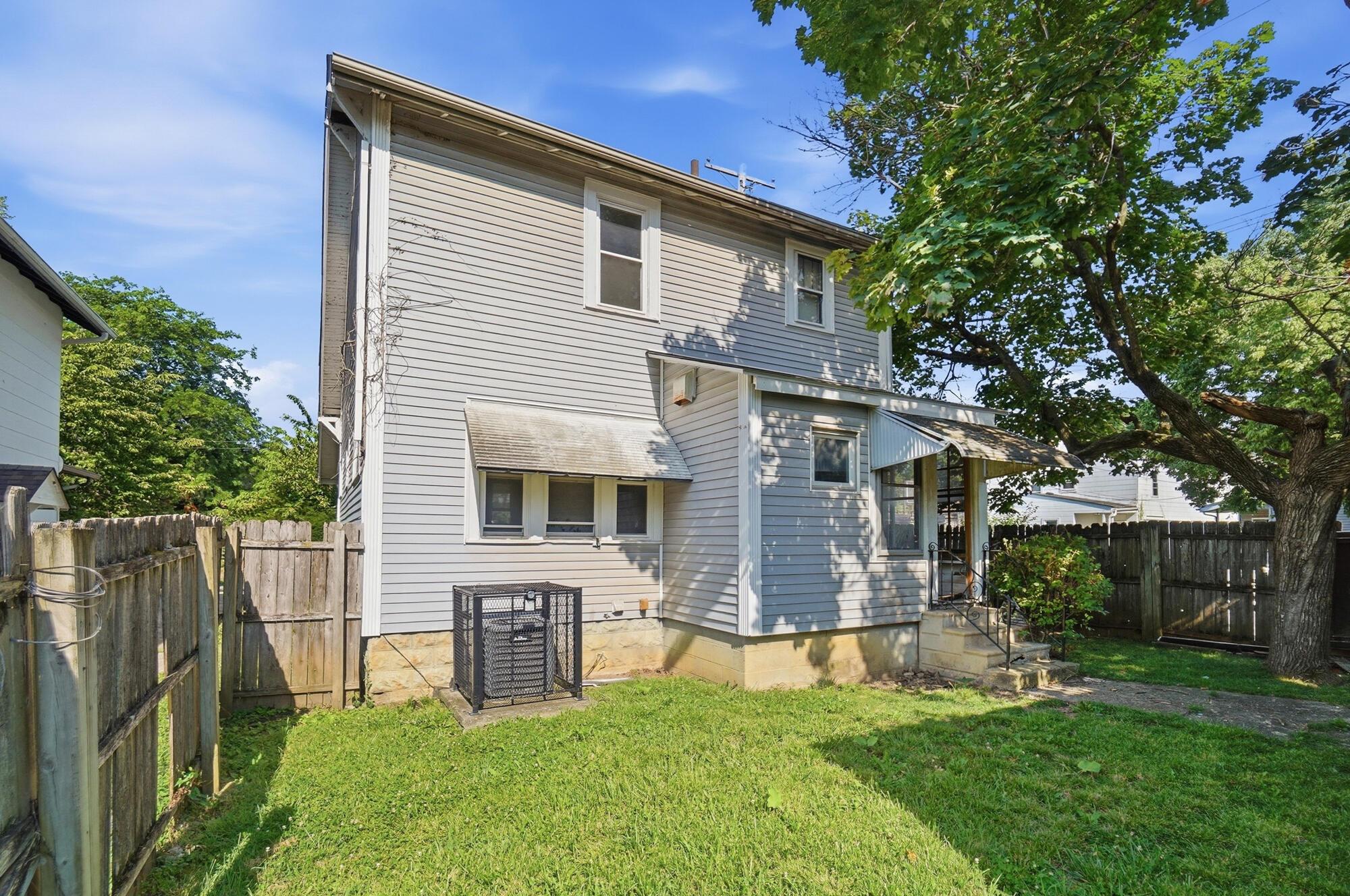 554 S Ogden Avenue