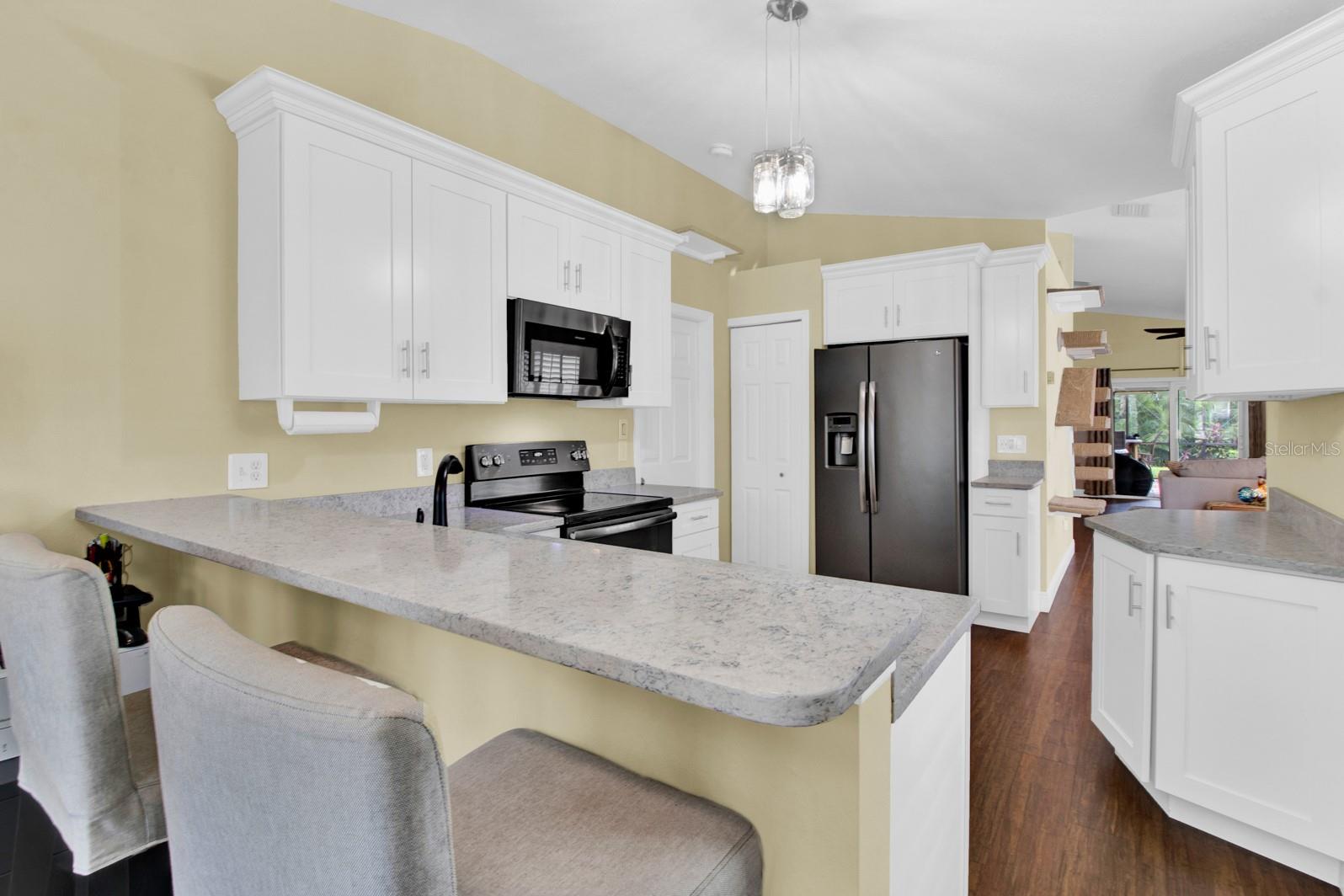 528 VIA DEL ORO DR