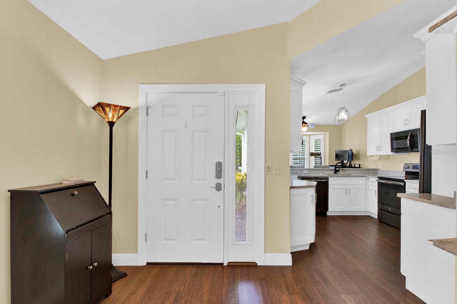 528 VIA DEL ORO DR