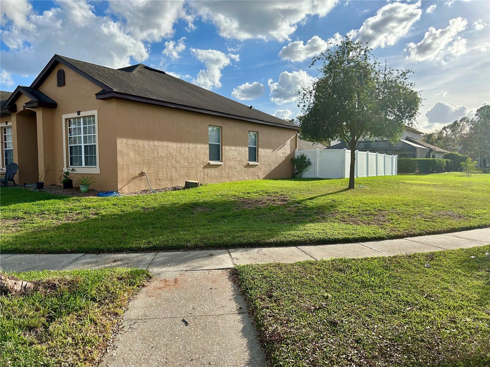 522 BUCKHAVEN LOOP