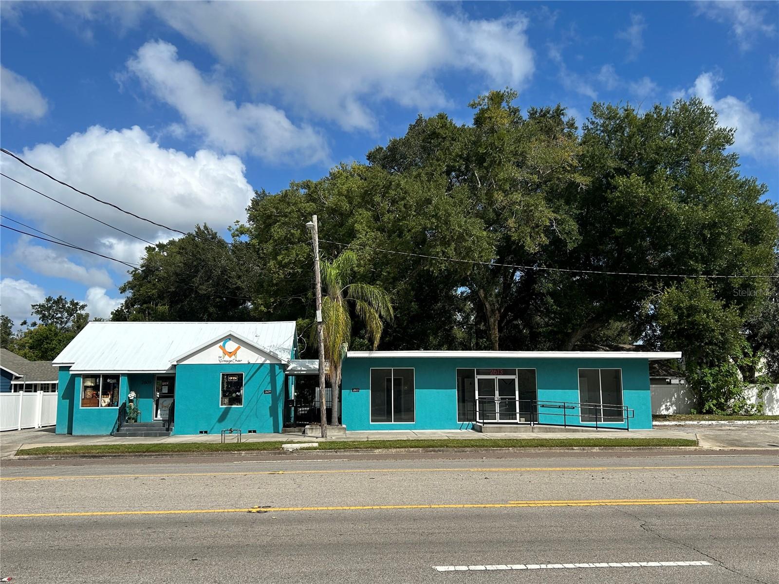2613 CURRY FORD RD