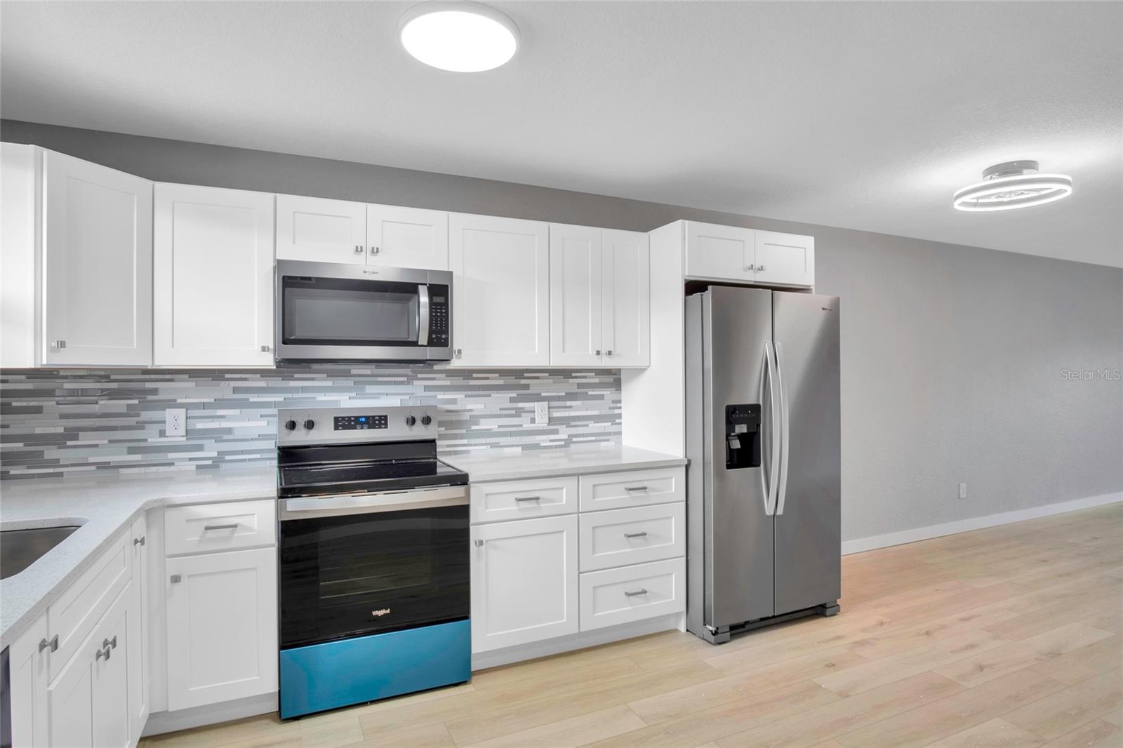 2901 N HALIFAX AVE #220