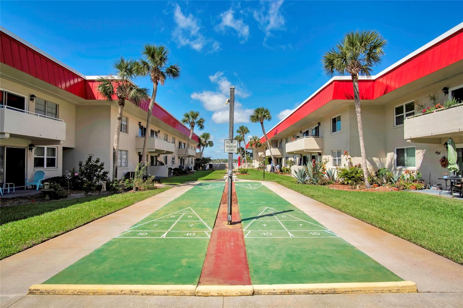 2901 N HALIFAX AVE #220