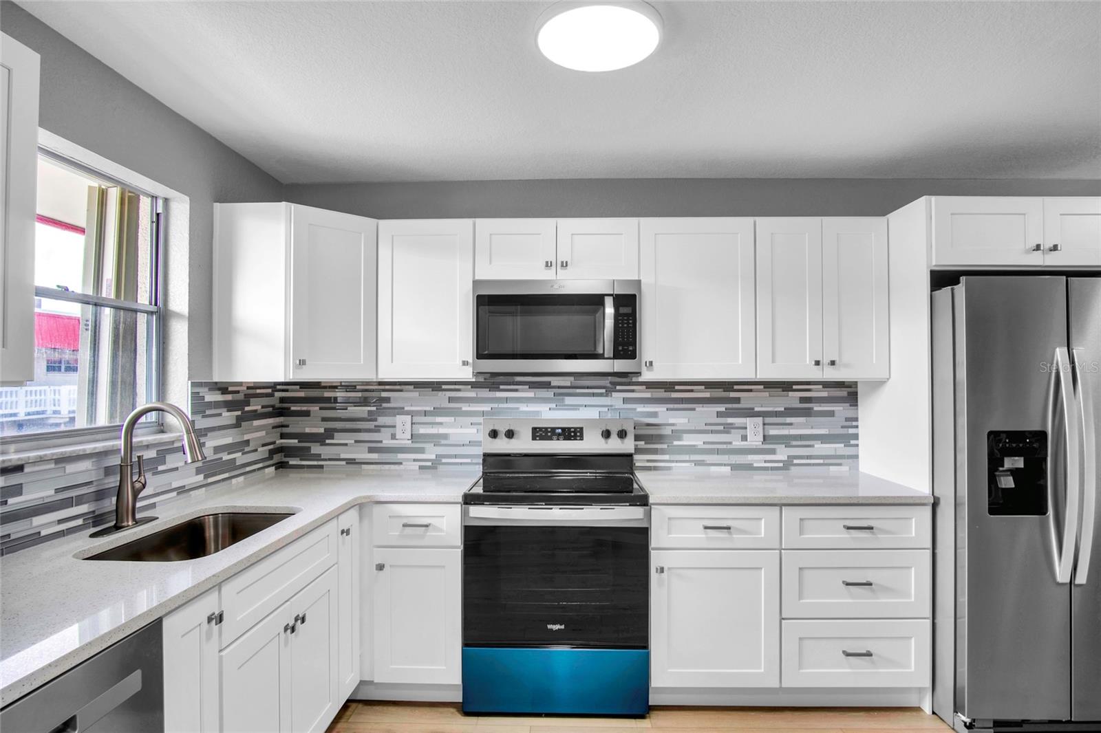 2901 N HALIFAX AVE #220