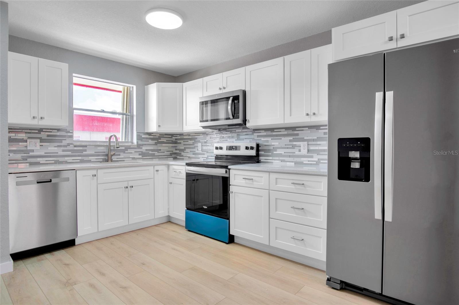 2901 N HALIFAX AVE #220