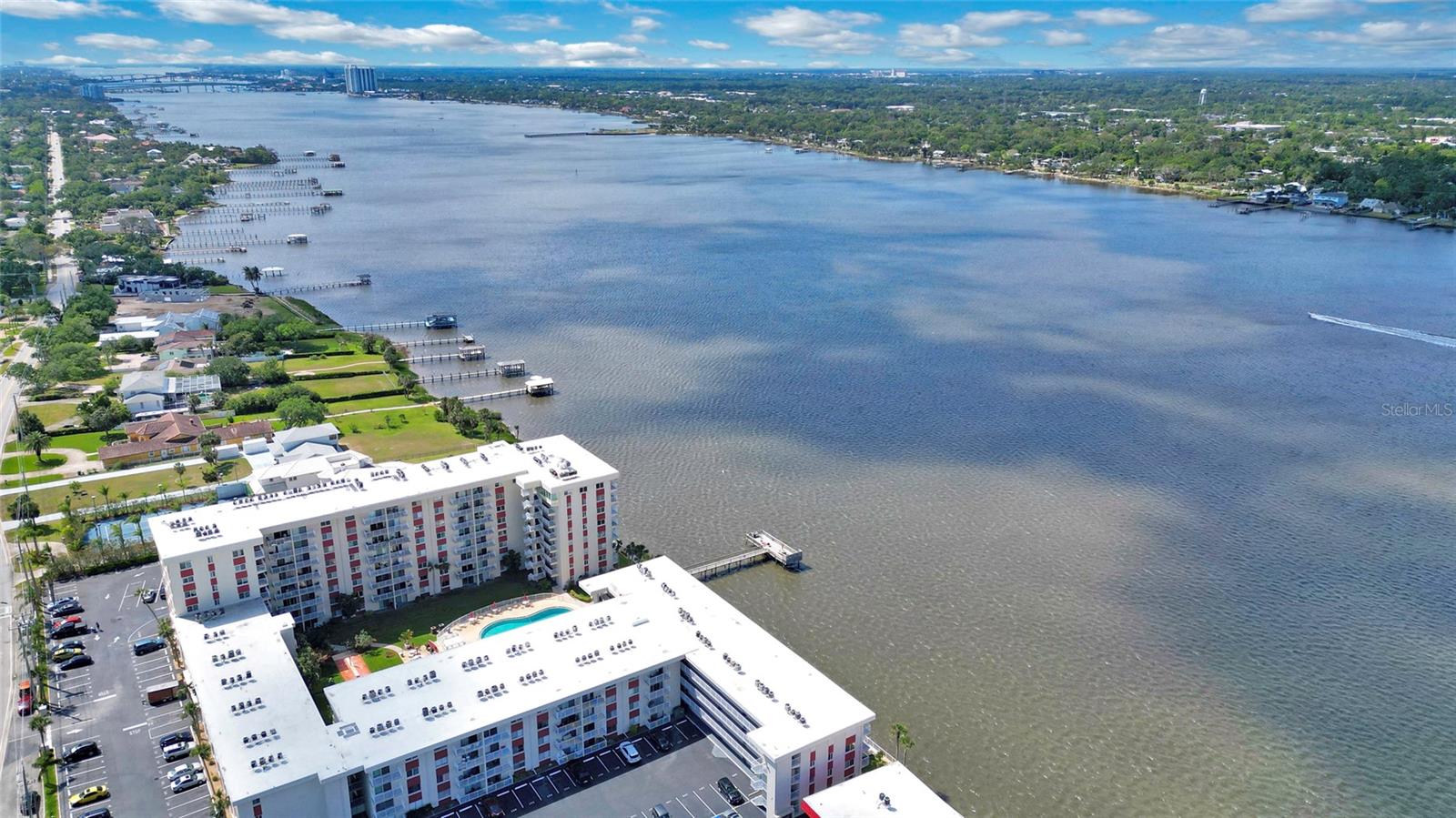 2901 N HALIFAX AVE #220