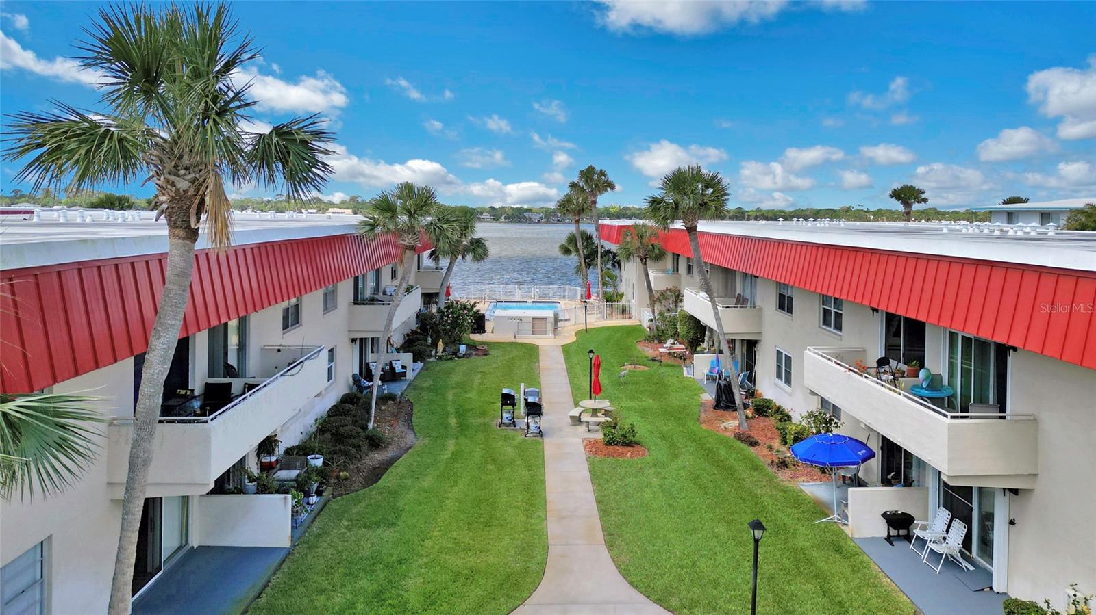 2901 N HALIFAX AVE #220