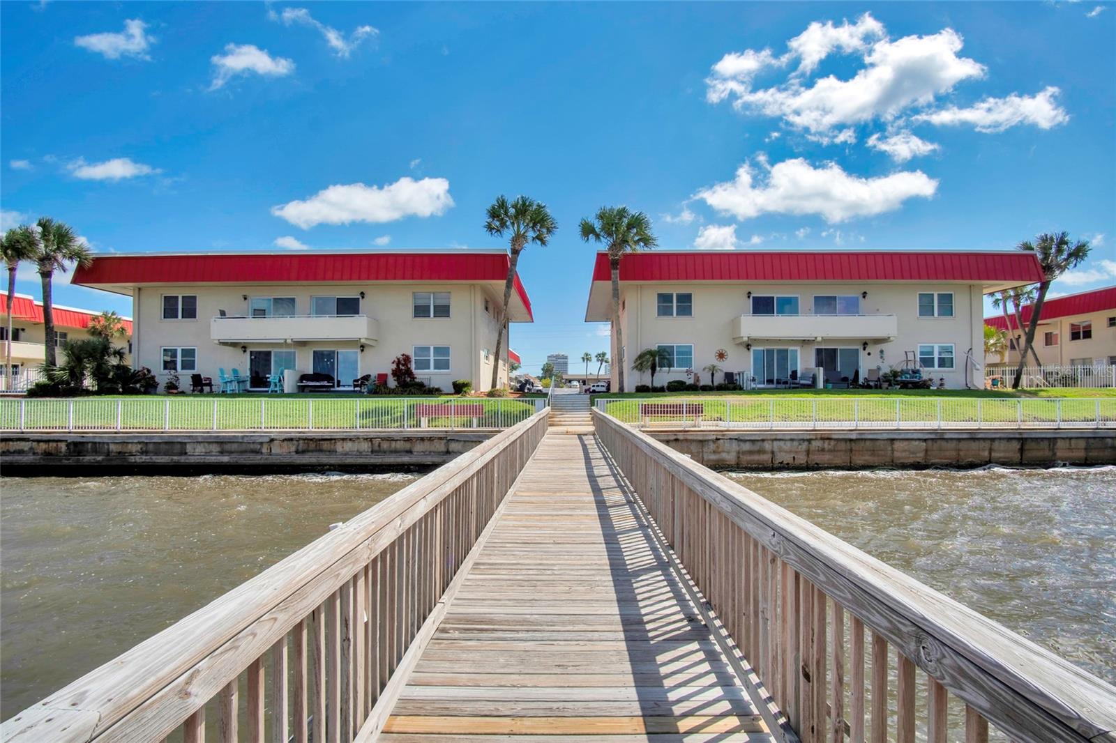 2901 N HALIFAX AVE #220