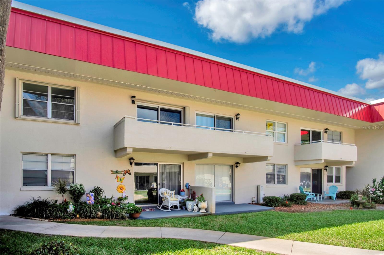 2901 N HALIFAX AVE #220