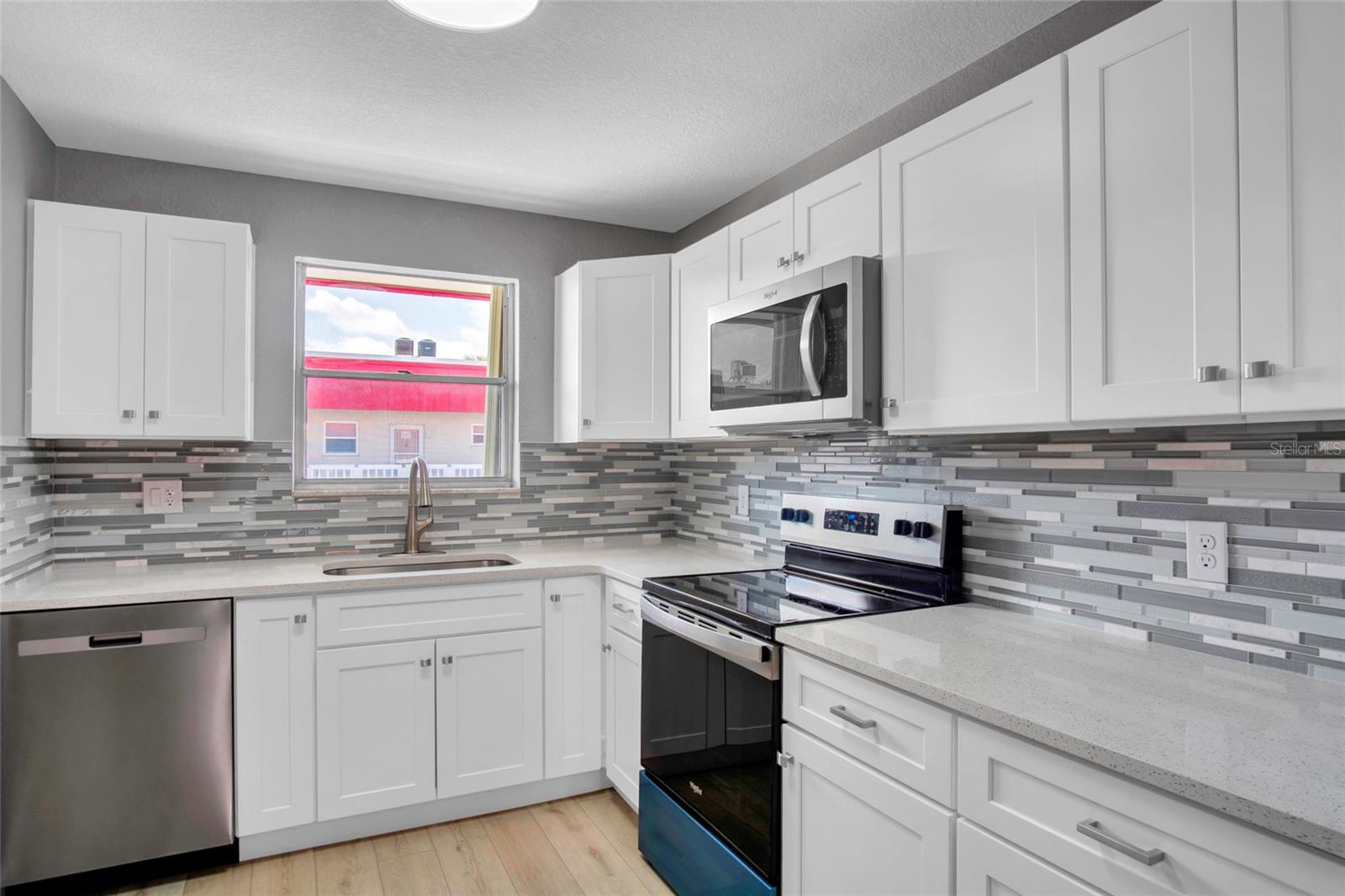 2901 N HALIFAX AVE #220