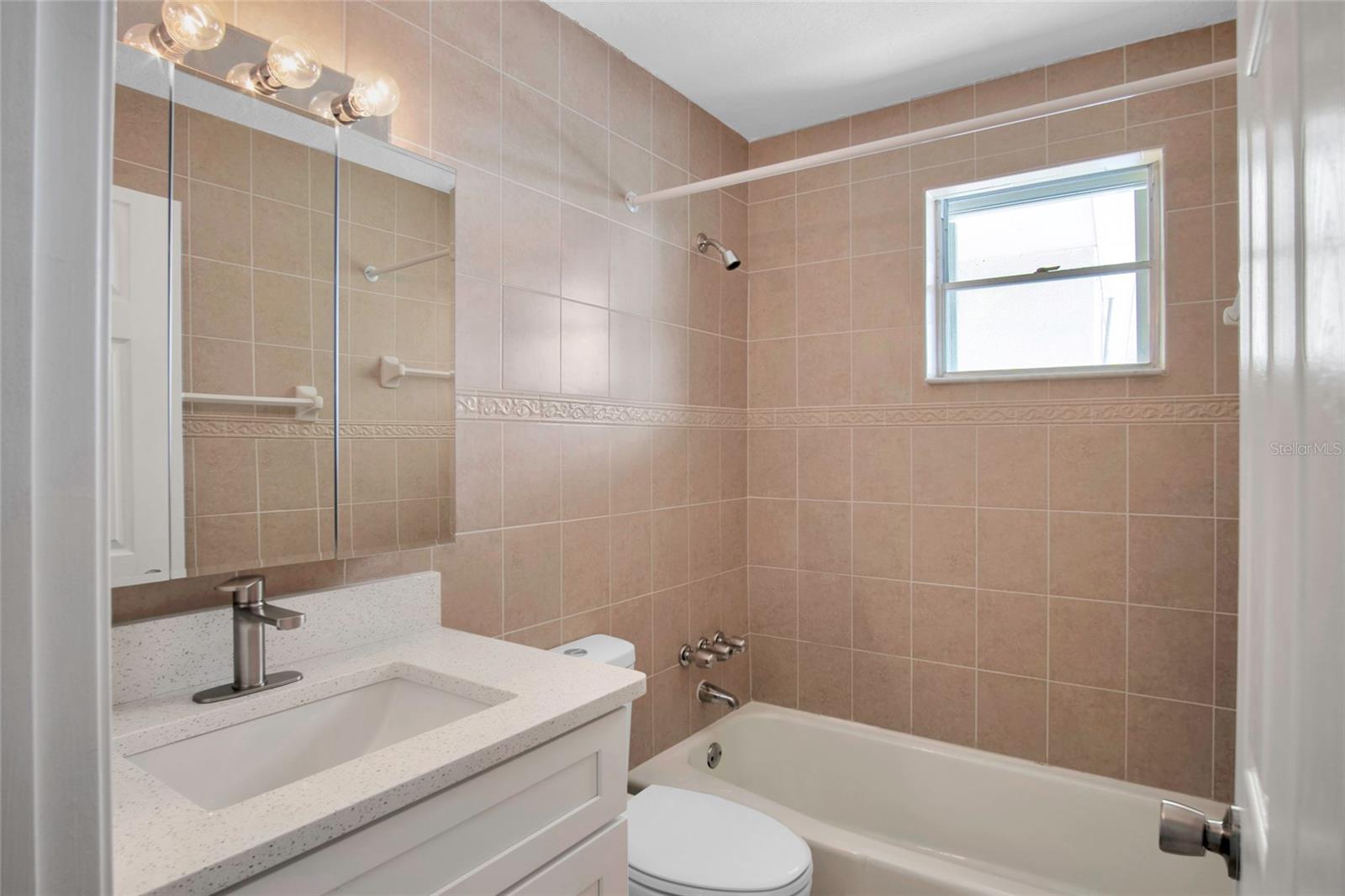 2901 N HALIFAX AVE #220