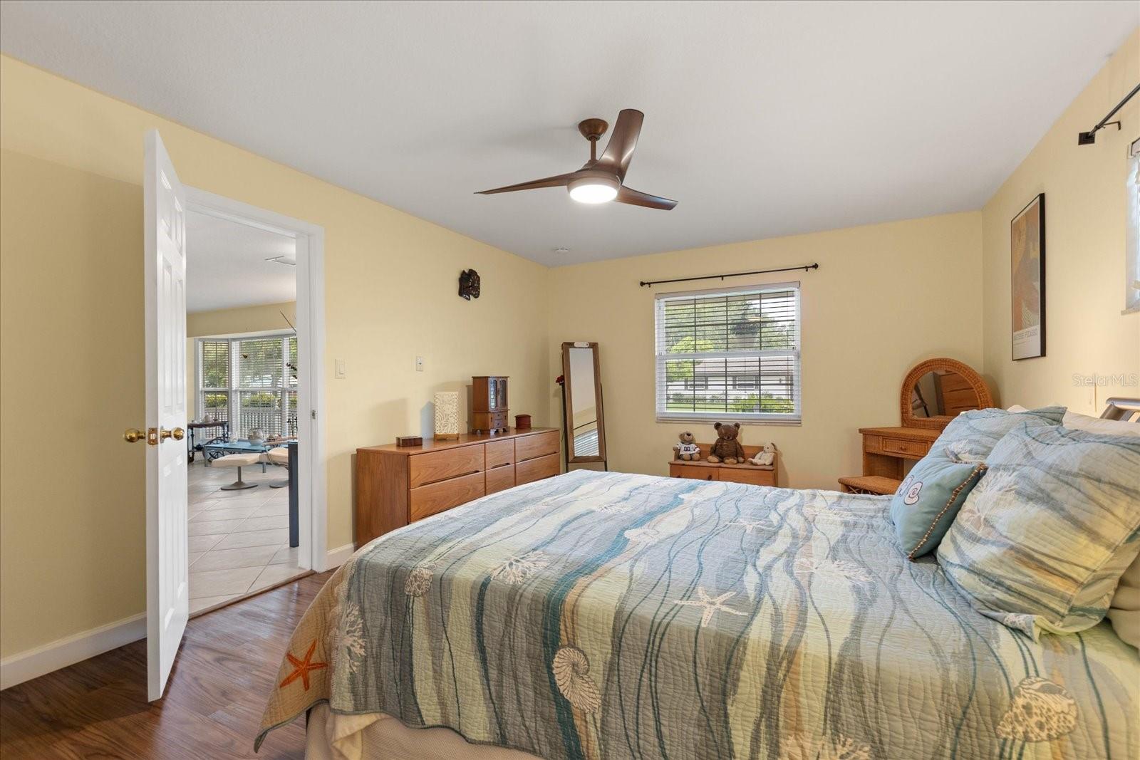 708 VALENCIA CT