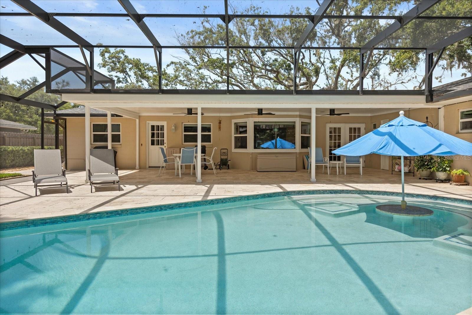 708 VALENCIA CT