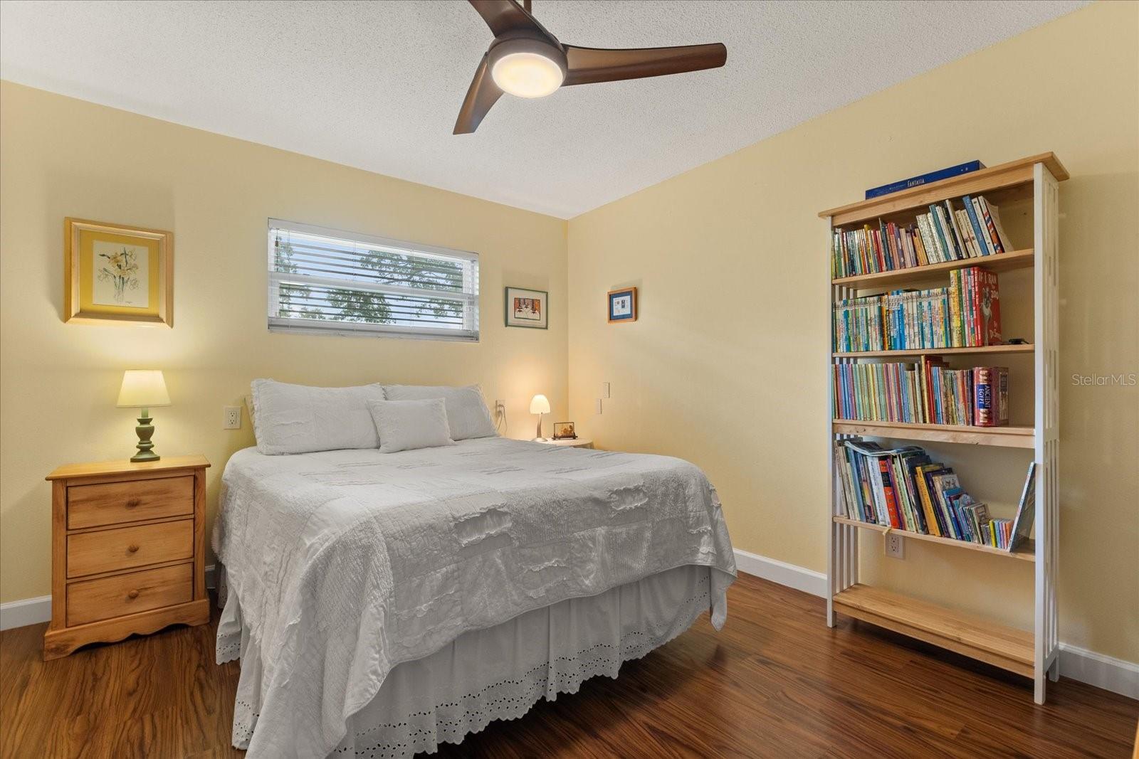 708 VALENCIA CT