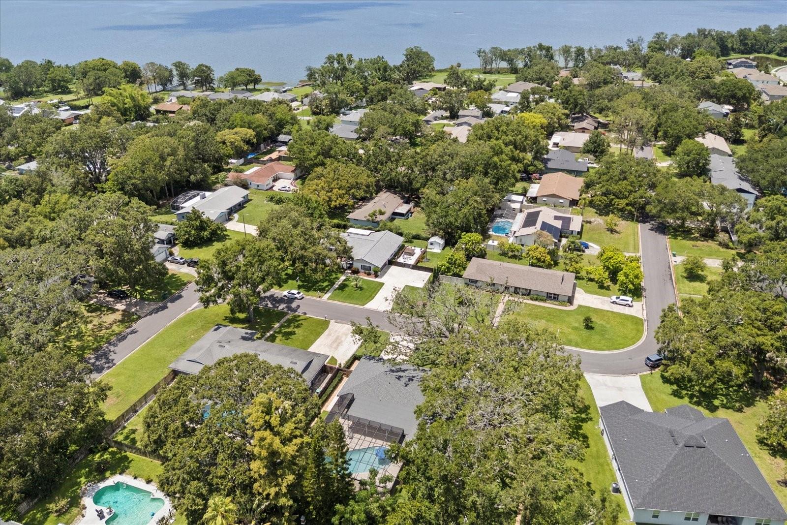 708 VALENCIA CT