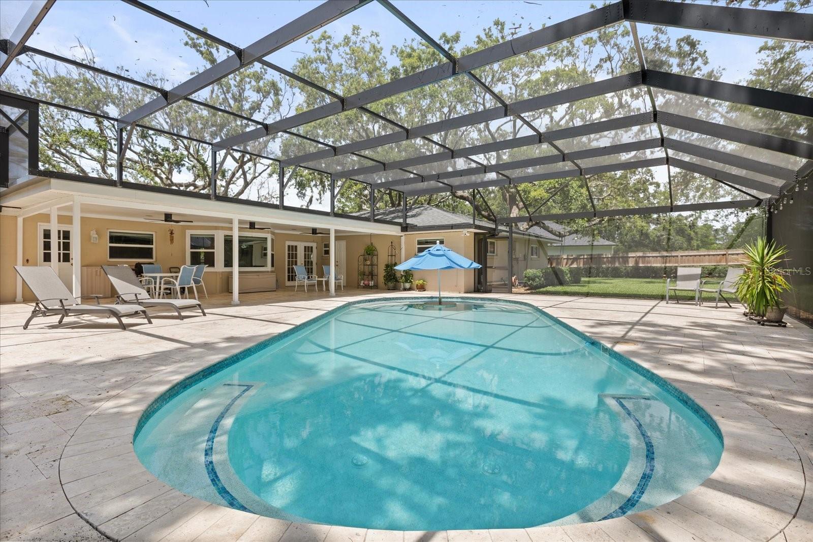 708 VALENCIA CT