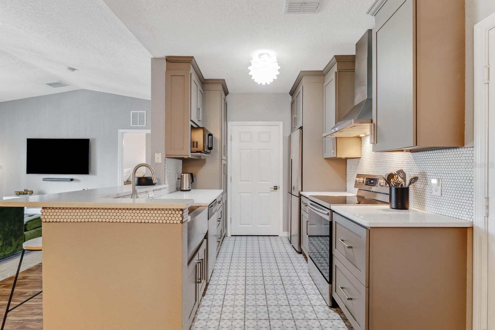 5550 E MICHIGAN ST #1325