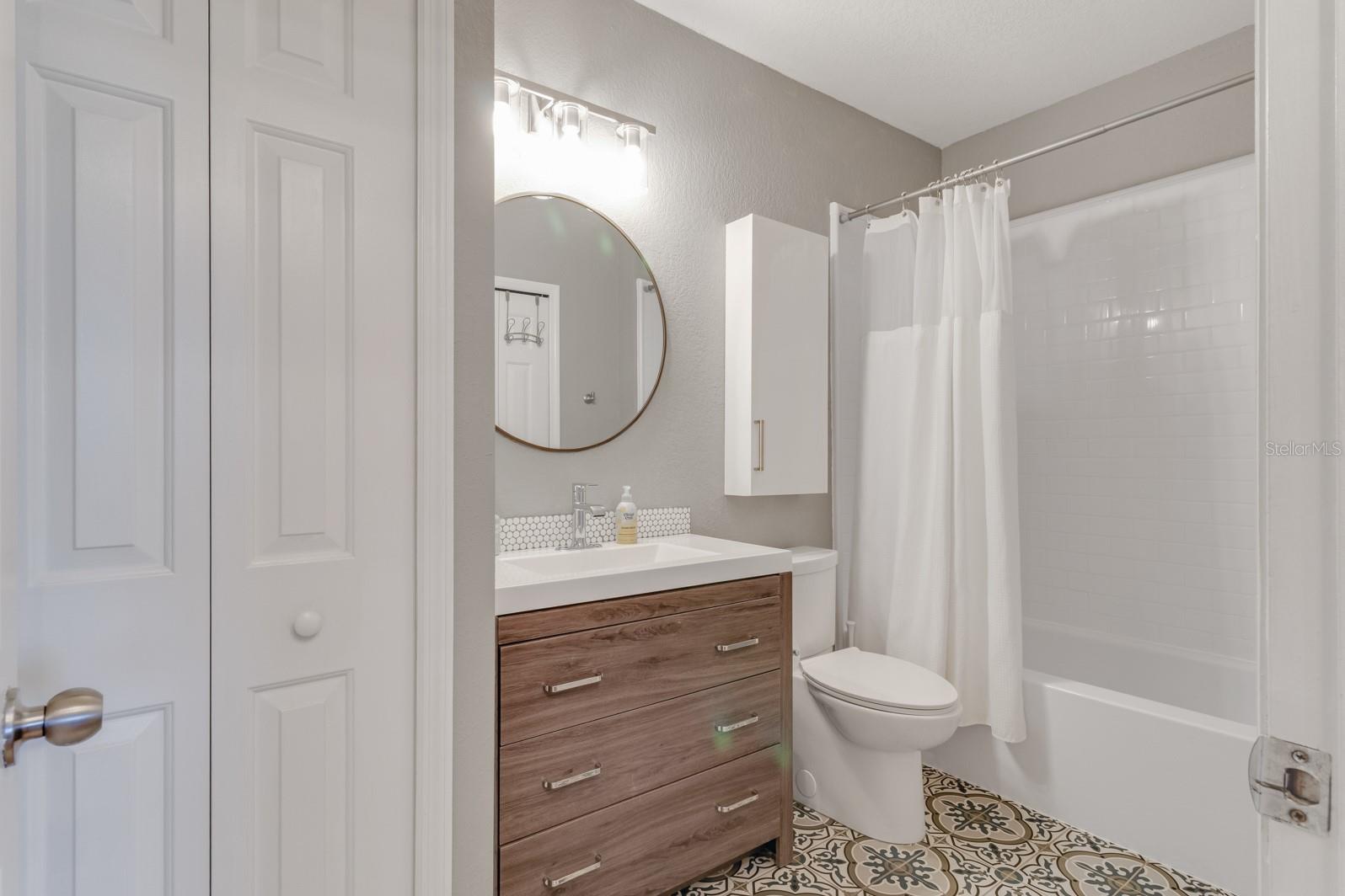 5550 E MICHIGAN ST #1325