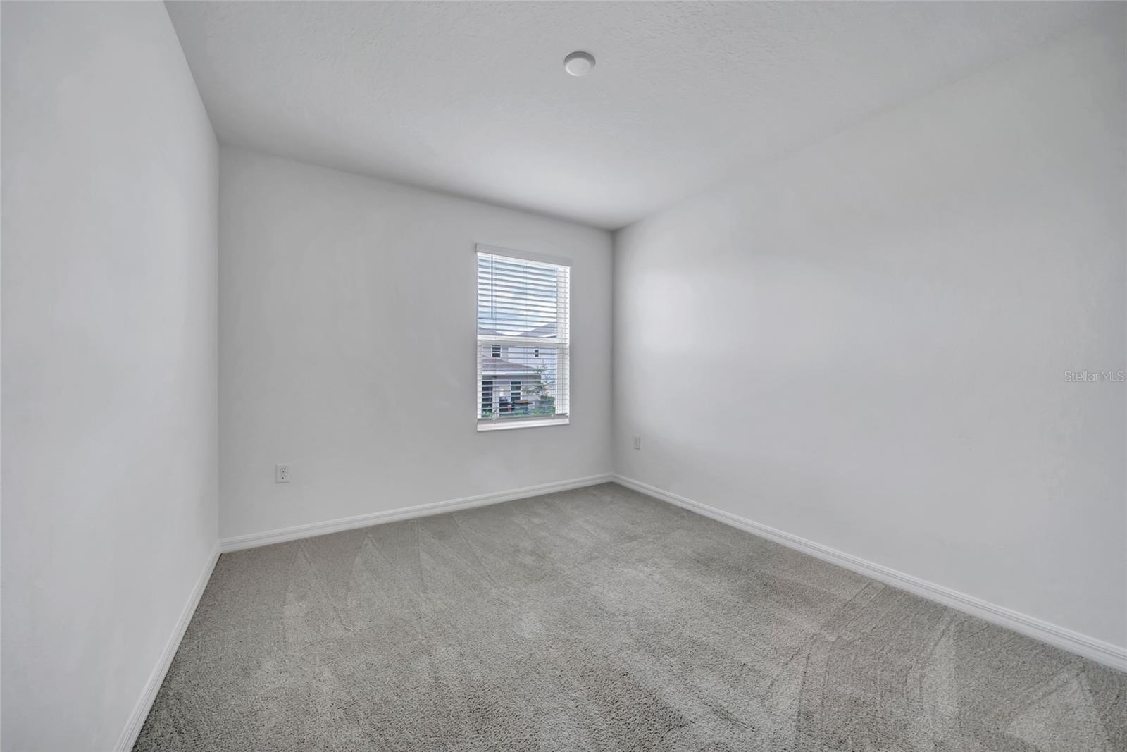 414 NORTH BLVD E