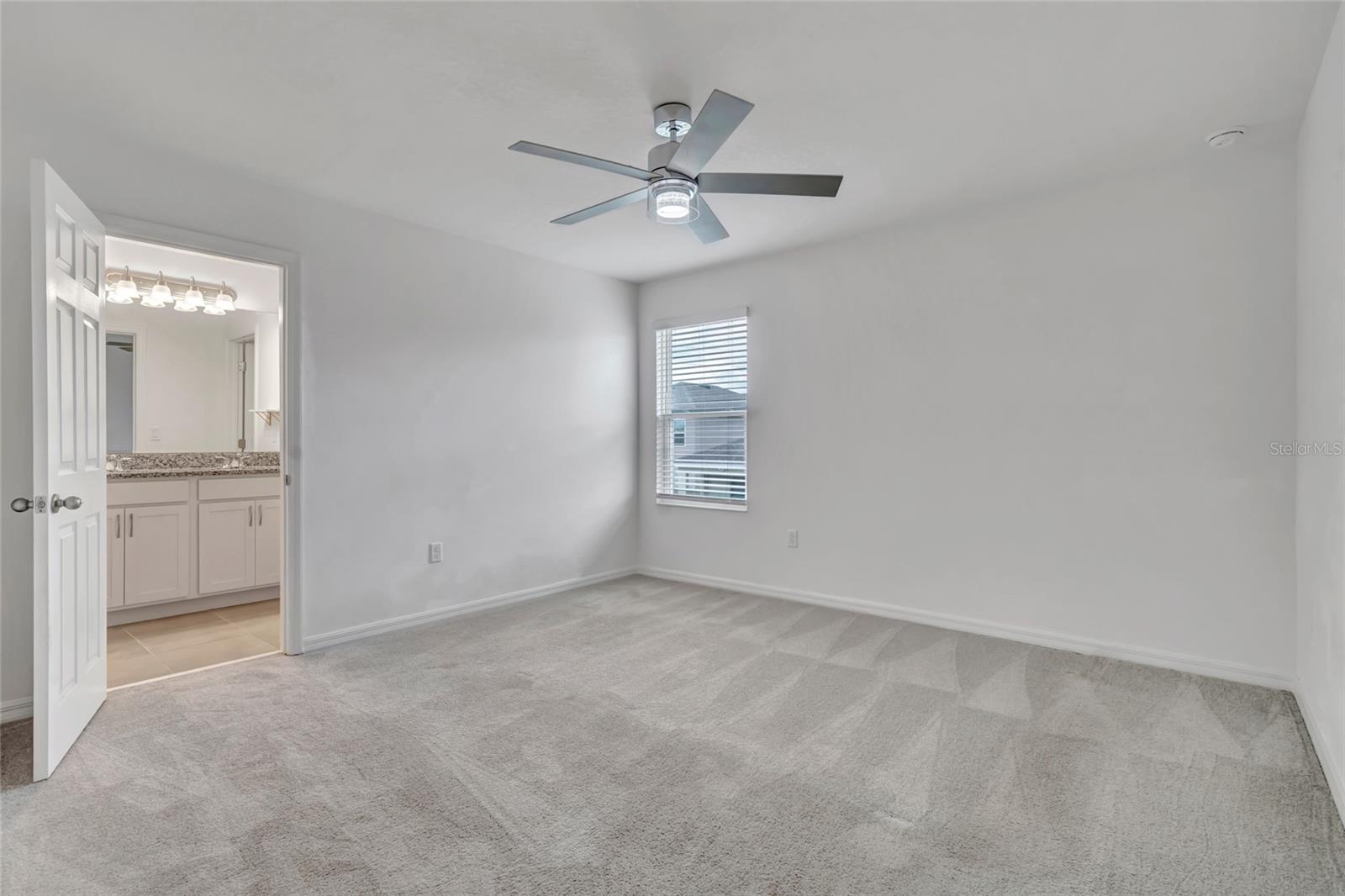 414 NORTH BLVD E