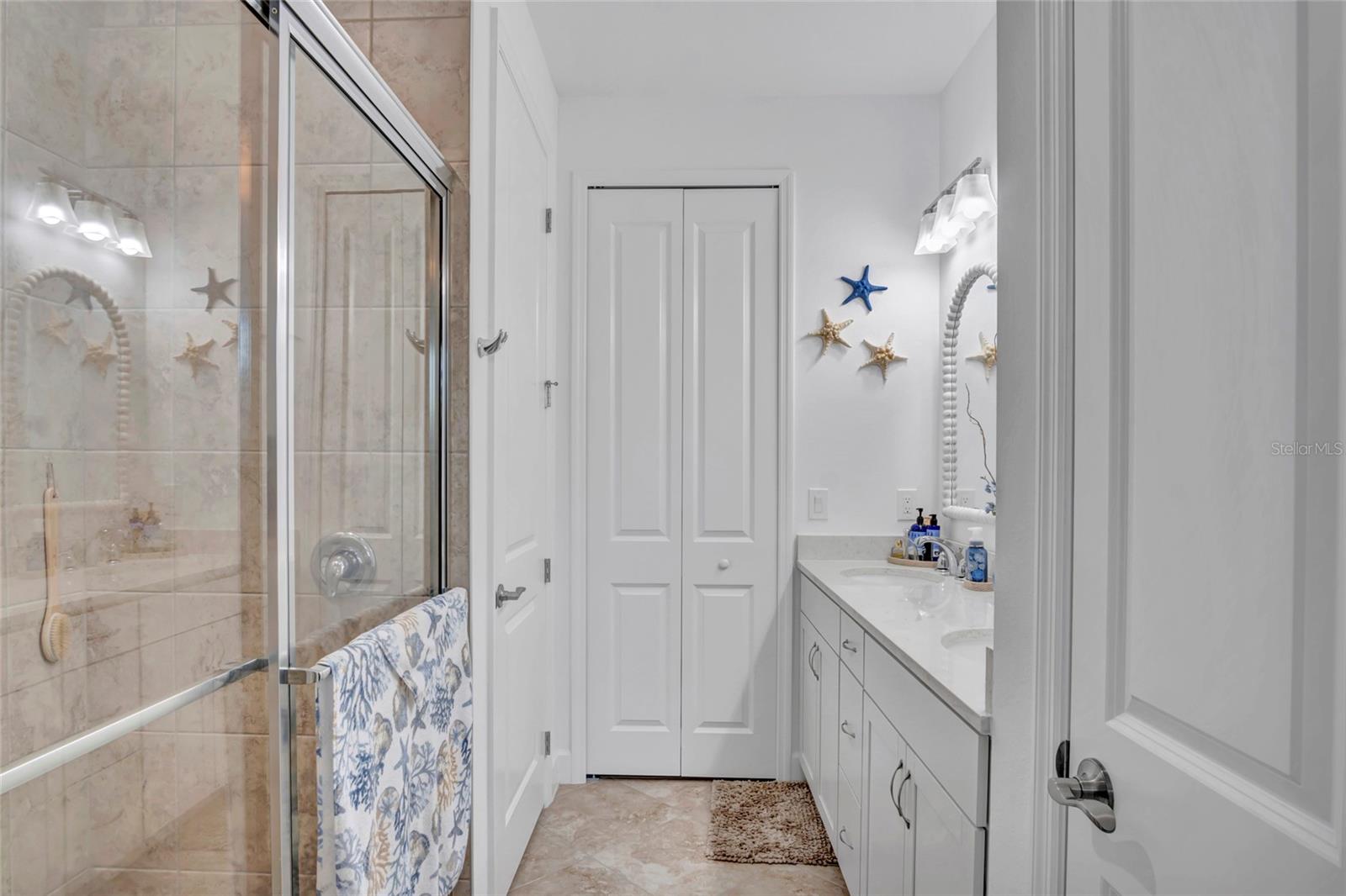 324 GYPSY PALACE LN