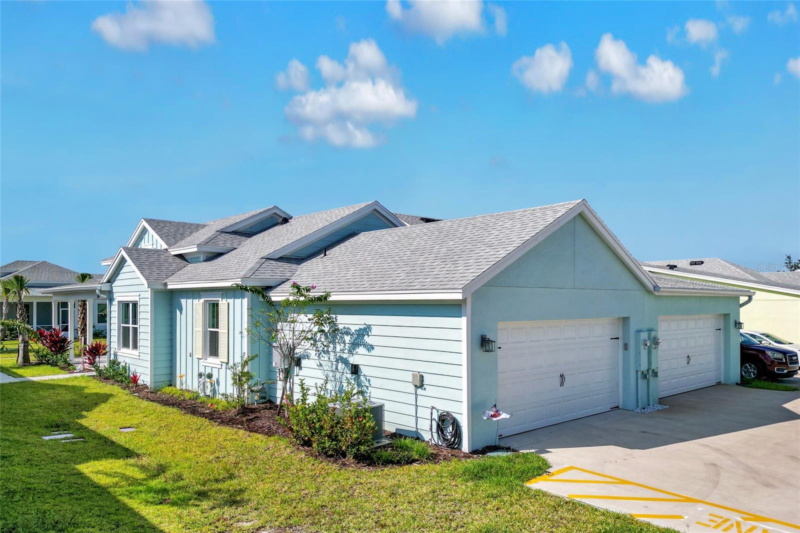324 GYPSY PALACE LN