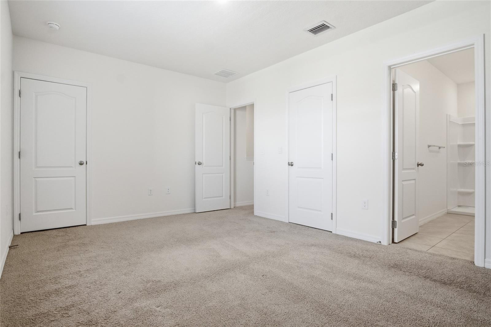 1535 LUMBER AVE