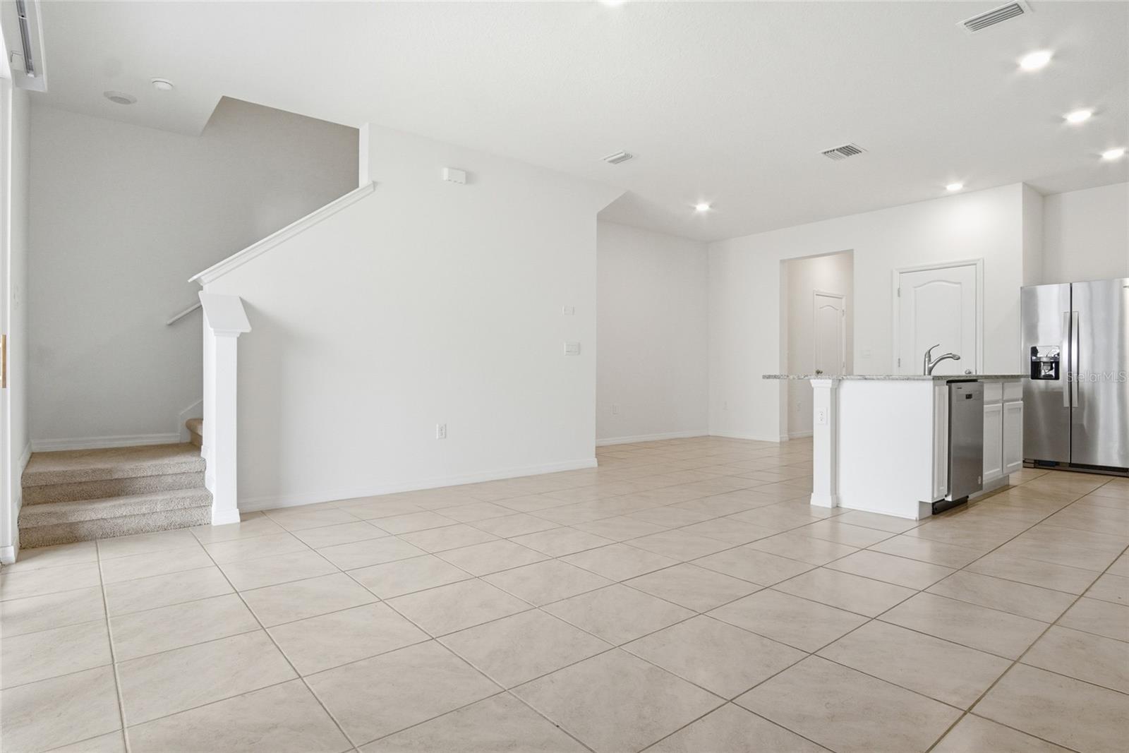 1535 LUMBER AVE