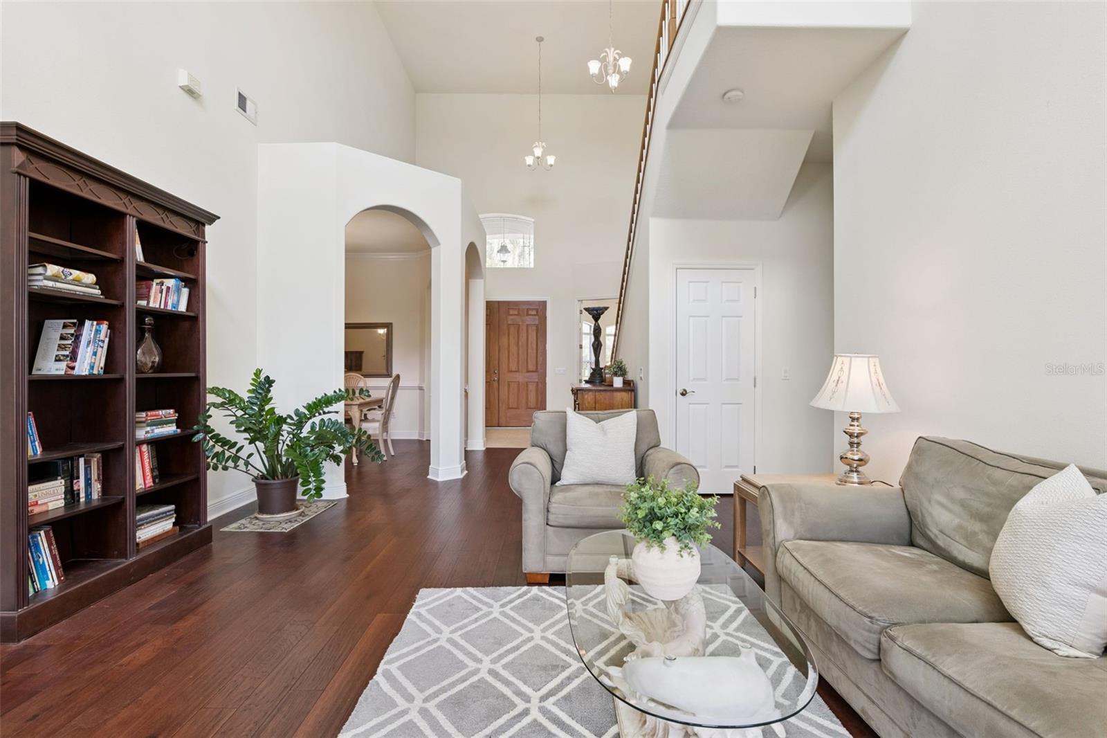1270 GREEN VISTA CIR