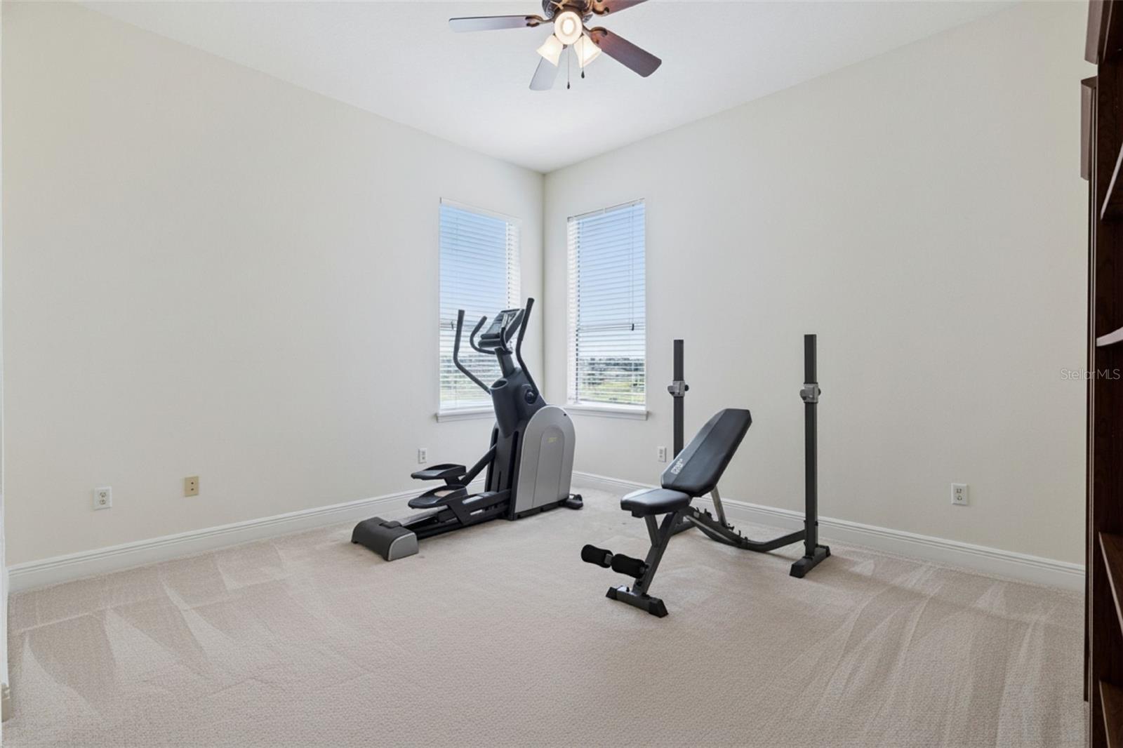 1270 GREEN VISTA CIR