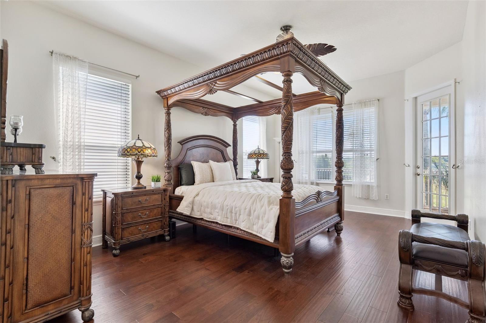 1270 GREEN VISTA CIR