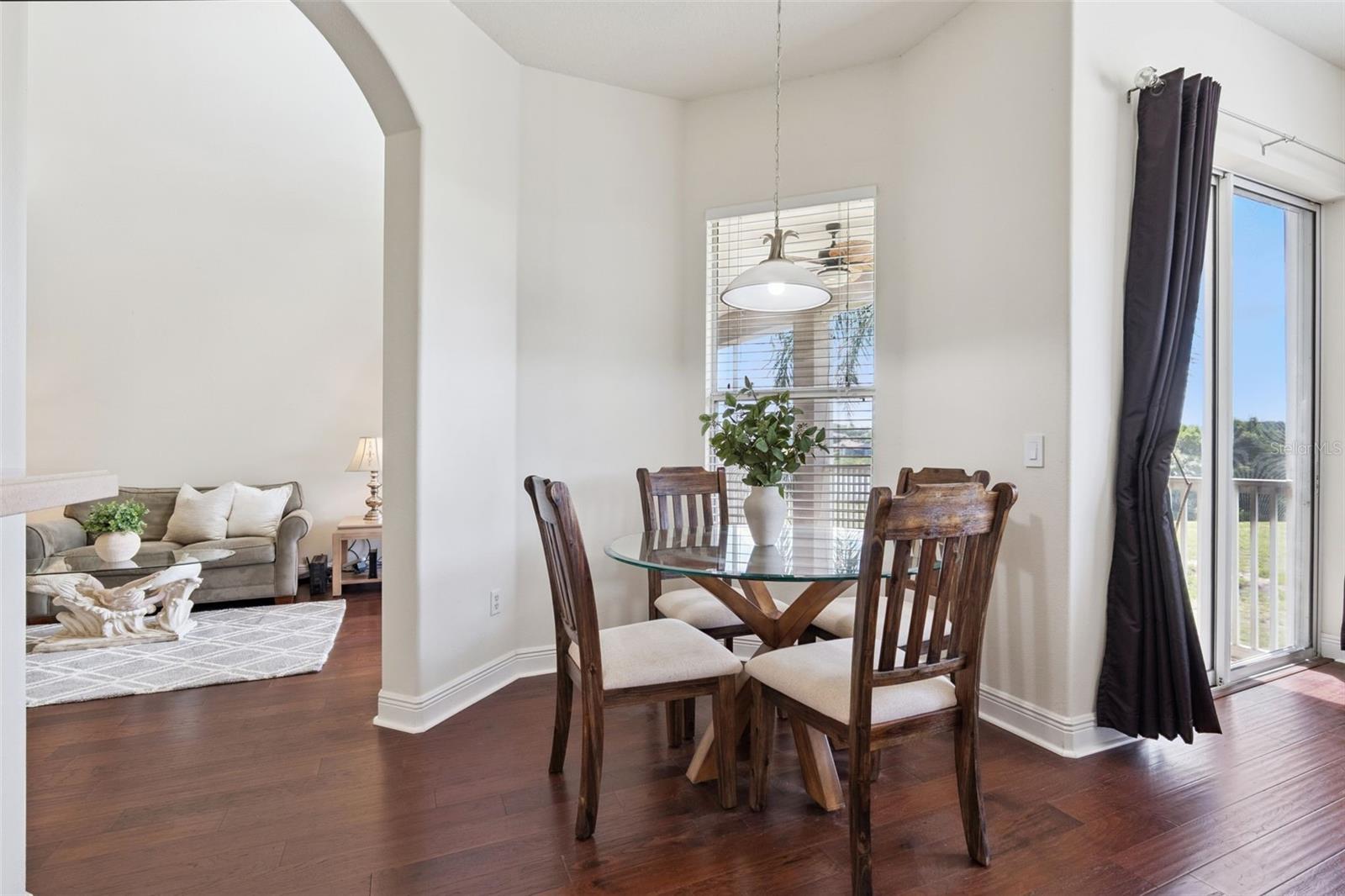 1270 GREEN VISTA CIR