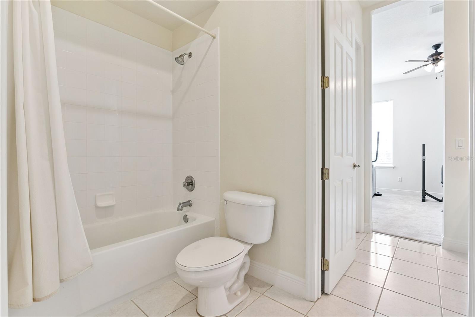 1270 GREEN VISTA CIR