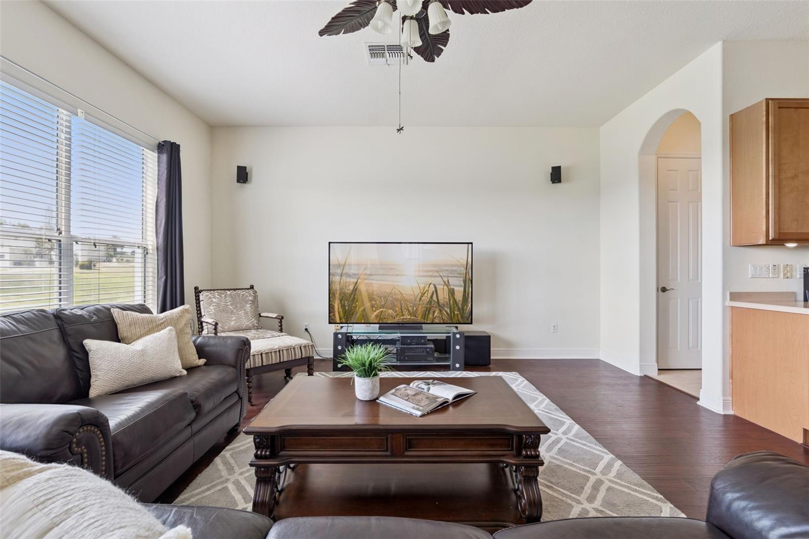 1270 GREEN VISTA CIR