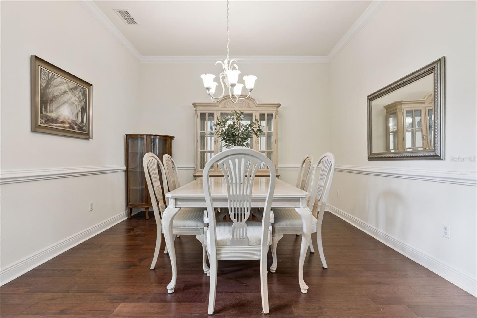 1270 GREEN VISTA CIR