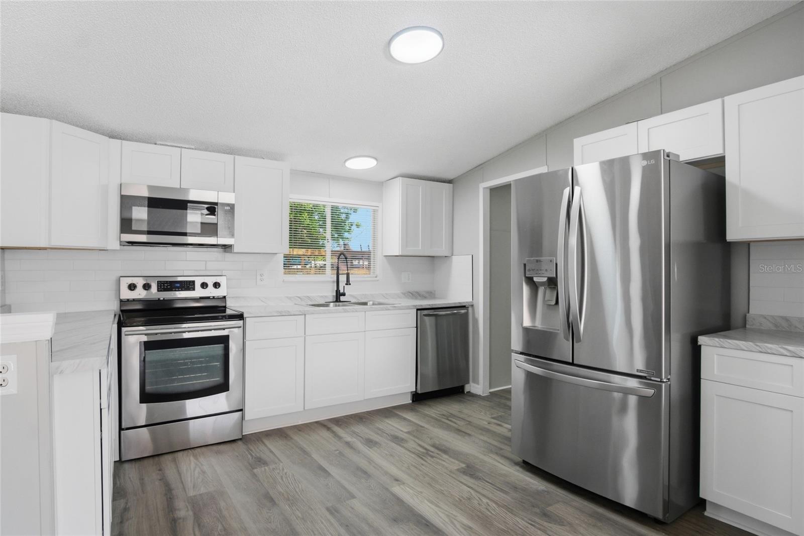 4519 MOBILAIRE DR