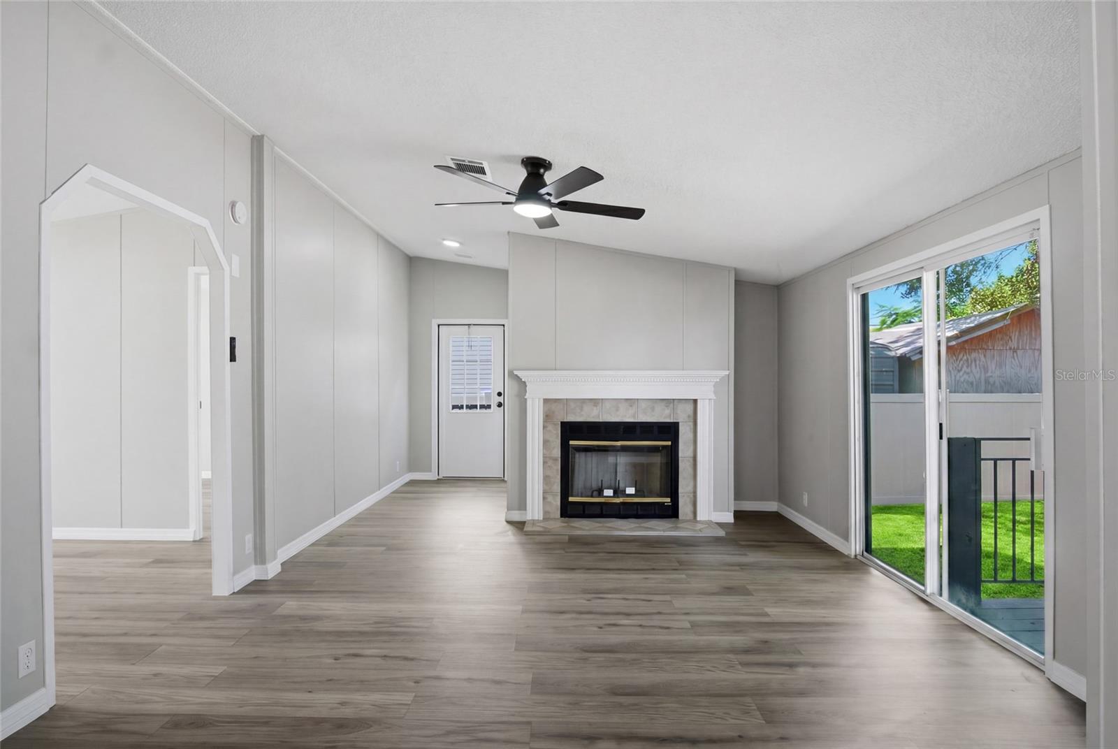 4519 MOBILAIRE DR
