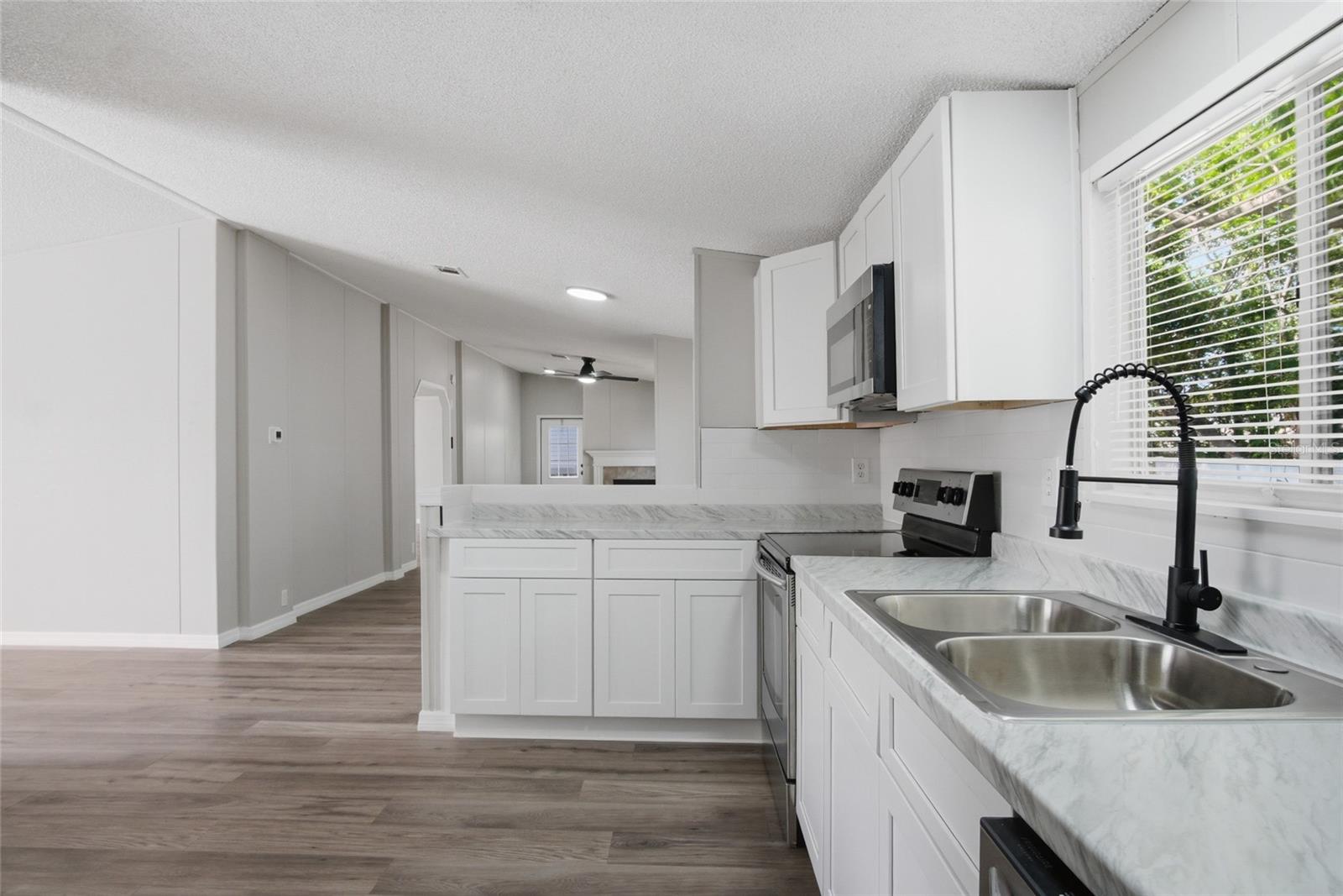 4519 MOBILAIRE DR