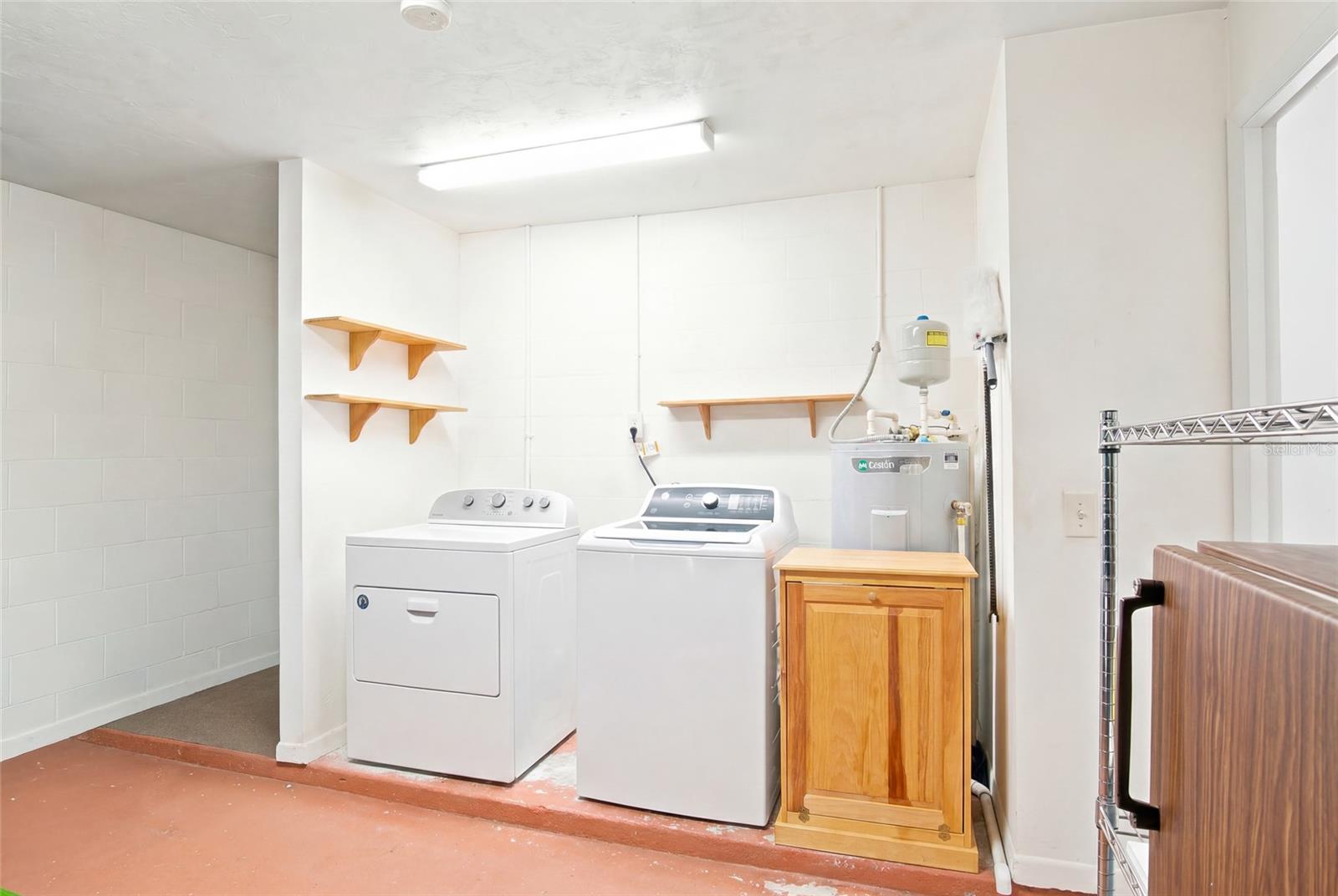 16 BLAKETOWN PL