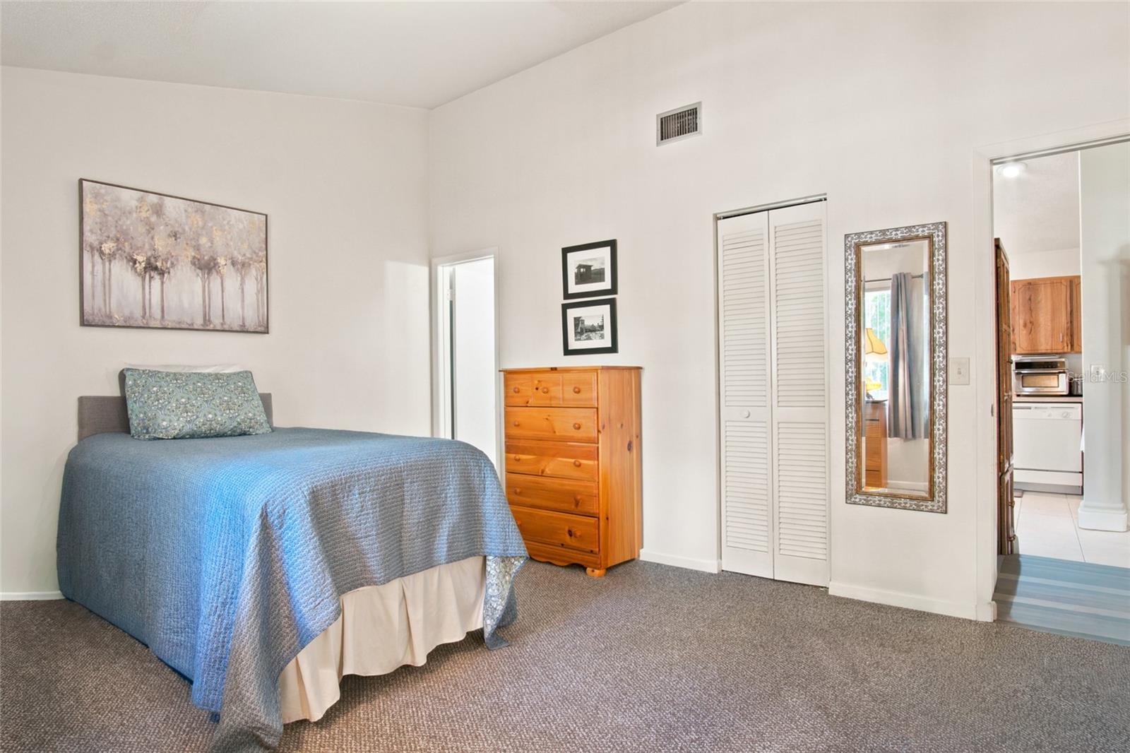 16 BLAKETOWN PL