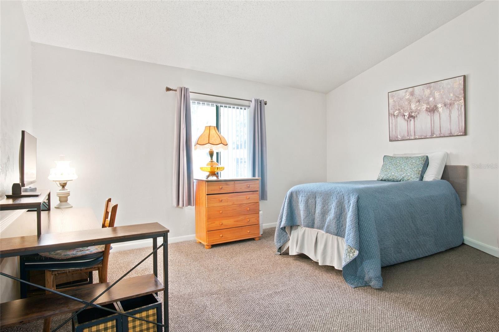 16 BLAKETOWN PL